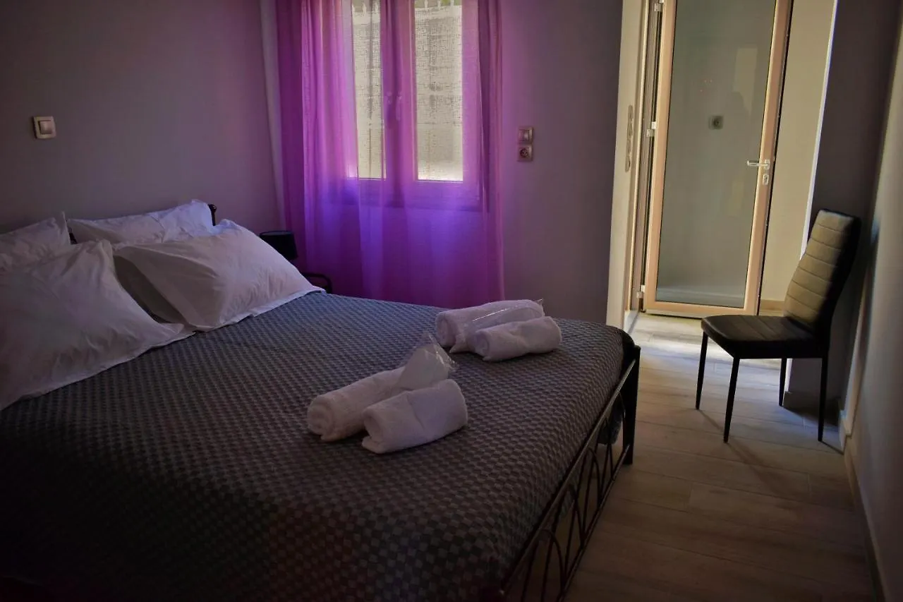 Dolphins House Apartment Lixouri Greece